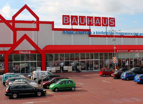 hungary/bukk/shop/bauhaus-szakaruhaz-maglod