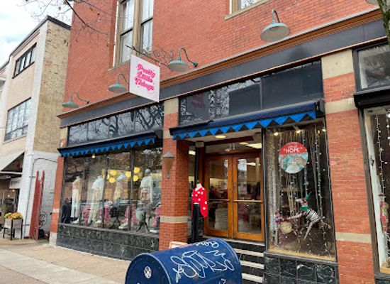 new-hampshire/seacoast/shop/pretty-little-things