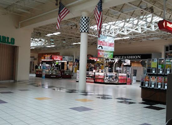 indiana/crossroads-of-america/shop/lafayette-square-mall-pop-up-market