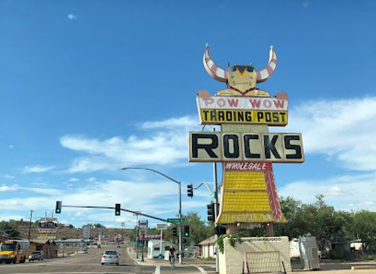 arizona/antelope-canyon/shop/pow-wow-trading-post