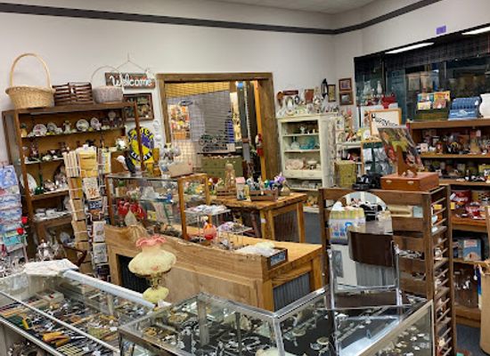 kansas/salina/shop/junk-in-the-trunk-antique-mall