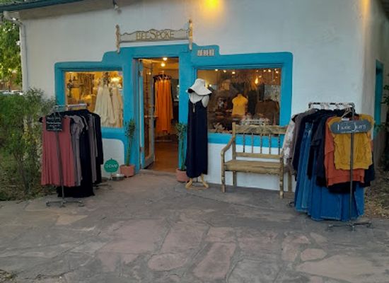 new-mexico/taos/shop/beespoke