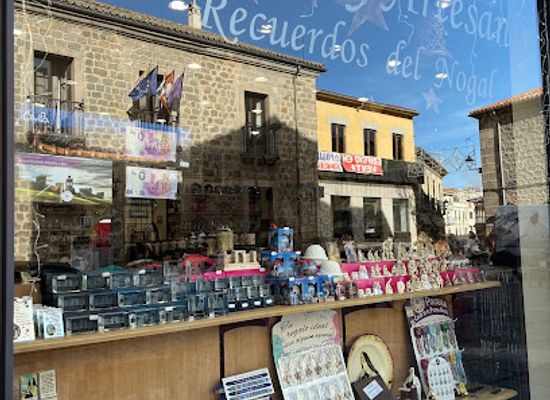 spain/avila/shop/recuerdos-del-nogal