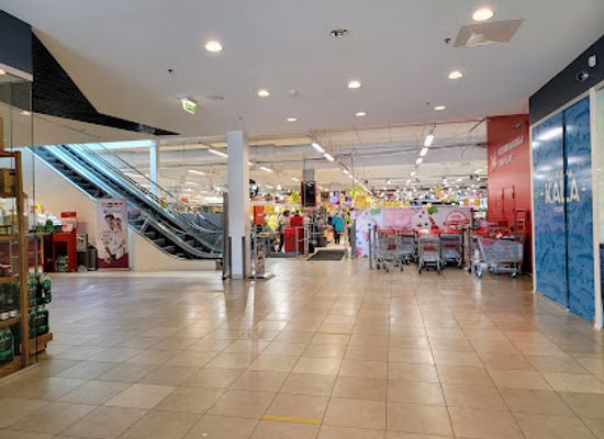 estonia/saaremaa/shop/auriga-kaubanduskeskus