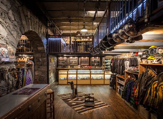 switzerland/lausanne/flon/shop/el-diablo-shop