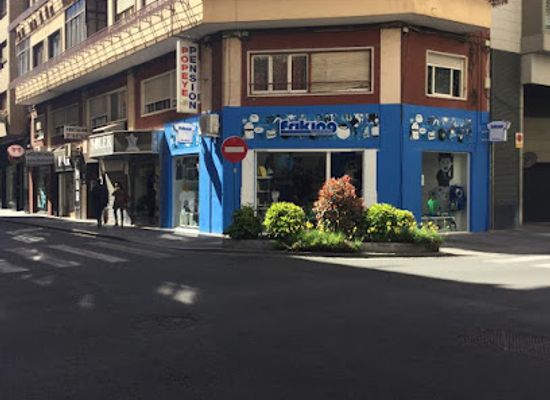 spain/alicante/playa-del-postiguet/shop/friki-s-shop-alicante