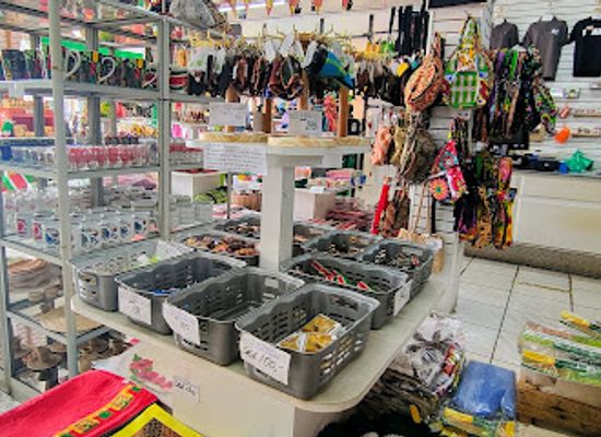 suriname/coronie-district/shop/readytex-crafts-souvenirs