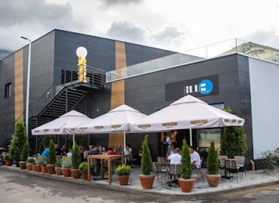 croatia/makarska-riviera/shop/spot-mall-makarska