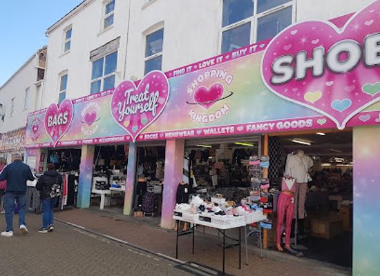 united-kingdom/skegness/shop/treat-yourself-shopping-kingdom