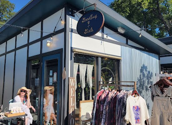tennessee/nashville/east-nashville/shop/five-points-alley-shops