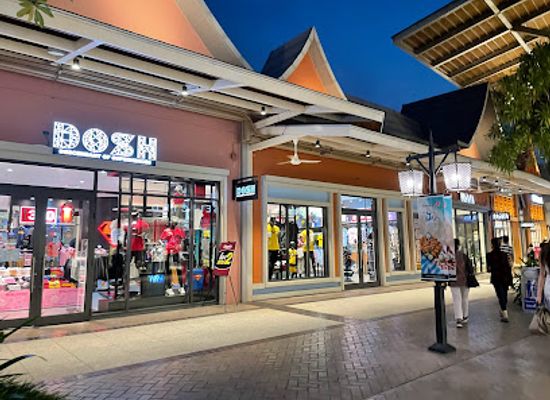 thailand/samut-prakan/shop/central-village