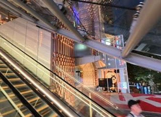 japan/tokyo/shop/tokyu-kabukicho-tower
