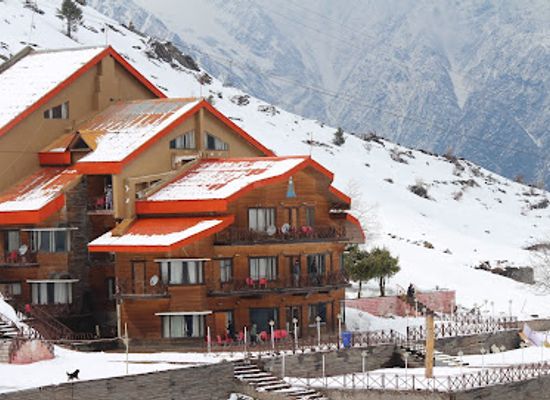 india/auli/shop/ski-resort-auli