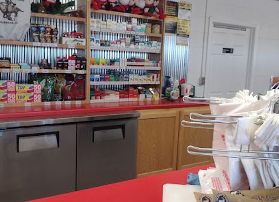 arizona/petrified-forest-national-park/shop/mini-mart-antique