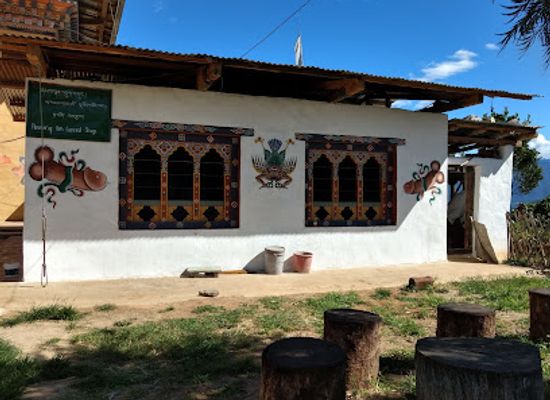 bhutan/punakha/shop/passang-om-general-shop