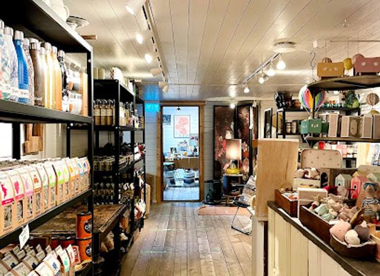 norway/northern-norway/shop/bryggejentene-as