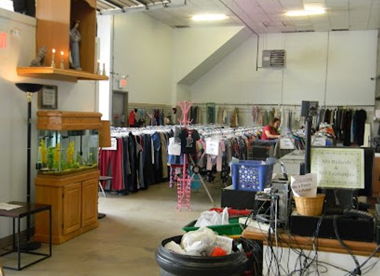 massachusetts/worcester/shop/the-little-store-and-just-new