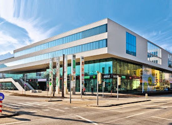 austria/wipptal/shop/shopping-center-west