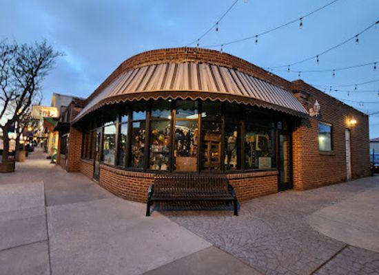 utah/vernal/shop/country-bear