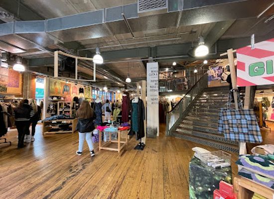 united-kingdom/down/shop/urban-outfitters