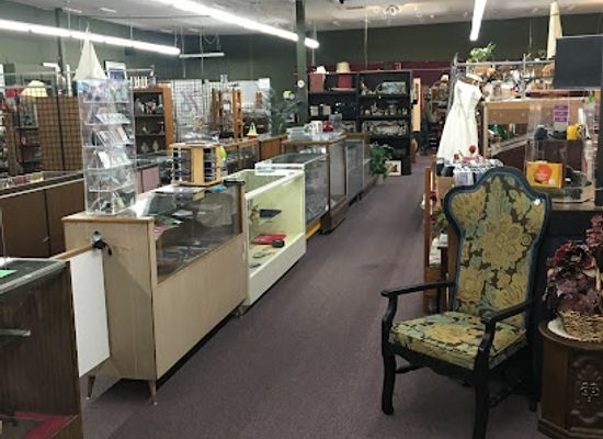 washington/spokane/shop/spencer-s-antiques-collectibles-emporium