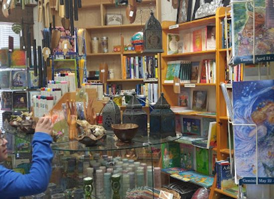 canada/regina/cathedral-village/shop/aware-house-books