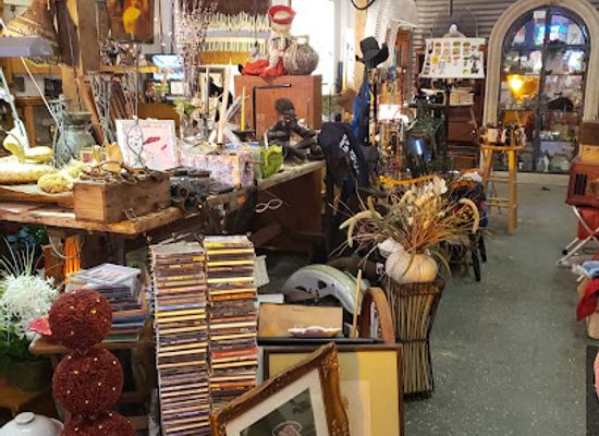 florida/sarasota/shop/dawson-s-vintage-and-more