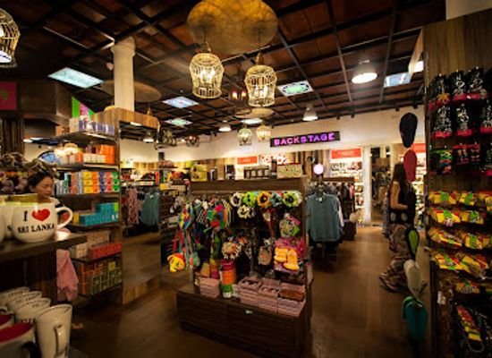 sri-lanka/eastern-province/shop/luv-sl-odel