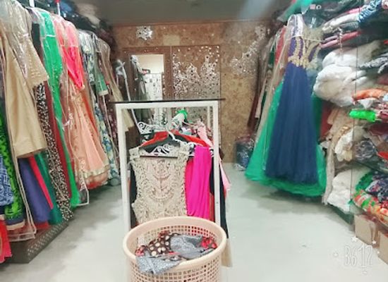 india/kanpur/swaroop-nagar/shop/kanchans-fashion-boutique-in-kanpur-ethnic-wear-western-wear-designer-wear-indian-wear-gowns-crop-tops-lehenga-in-kanpur
