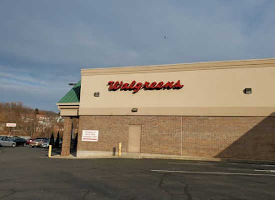 connecticut/waterbury/shop/century-plaza