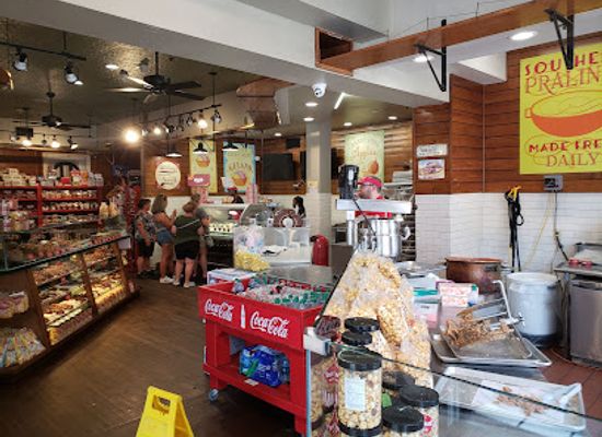 south-carolina/lowcountry/shop/savannah-s-candy-kitchen