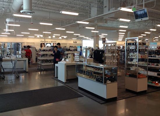 iowa/des-moines-river-valley/shop/nordstrom-rack