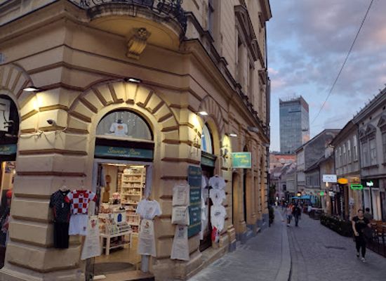 croatia/zagreb/gornji-grad-medvescak/shop/souvenir-store
