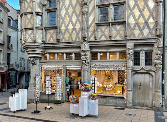 france/angers/shop/adam-house-house-of-artisans