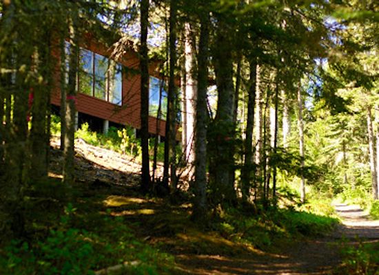 michigan/isle-royale-national-park/shop/rock-harbor-lodge