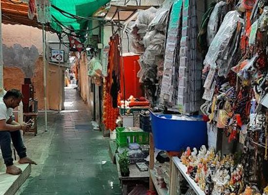 united-arab-emirates/northern-emirates/shop/hindi-lane