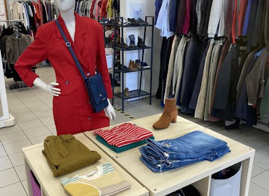 france/grenoble/shop/ma-petite-armoire-vestiboutique-croix-rouge-francaise-a-grenoble