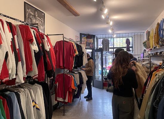 wisconsin/madison/shop/kool-things-vintage-clothing
