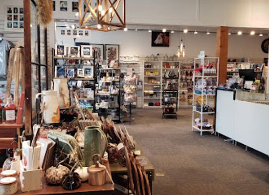 minnesota/saint-paul/summit-university/shop/goodthings