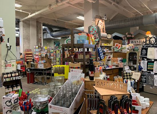 montana/central-montana/shop/liberty-vine-country-store