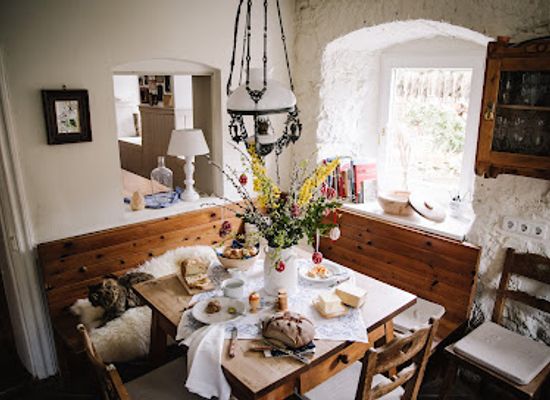 austria/fuschlsee/shop/servus-on-the-marketplace