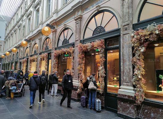 belgium/brussels/brussels-city-center/shop/royal-gallery-of-saint-hubert