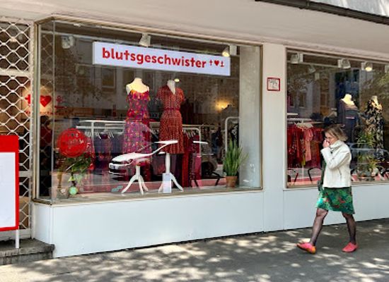 germany/frankfurt/shop/blutsgeschwister-frankfurt-zeiltanzerin