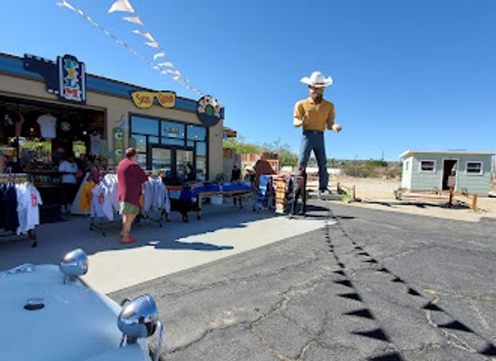 california/joshua-tree/shop/the-station-joshua-tree