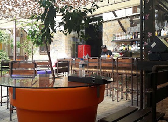 cyprus/nicosia/ledra-street/shop/faboutique-ermou-300
