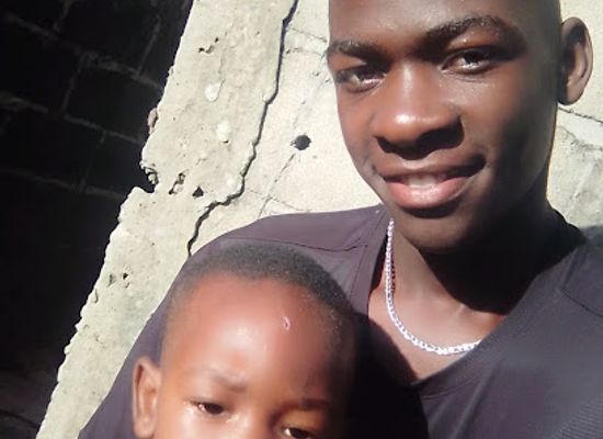 mozambique/sofala-province/shop/arnaldo-moises