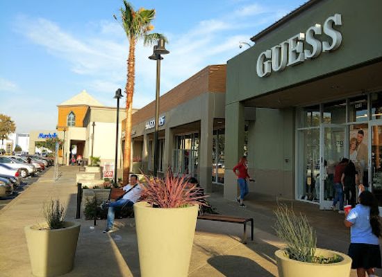 california/san-leandro/shop/marina-square-center