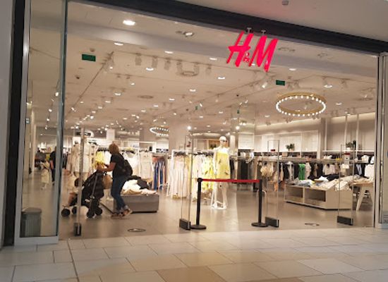 spain/tarragona/shop/h-m