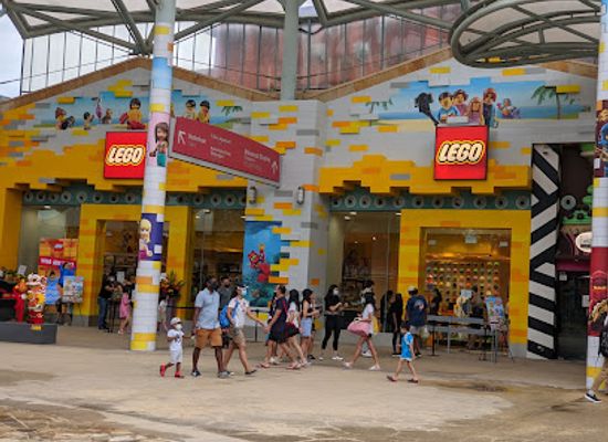 singapore/sentosa/resorts-world-sentosa/shop/lego-certified-store-bricks-world-rws