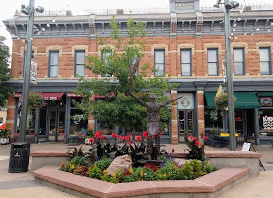 colorado/fort-collins/shop/old-town-square
